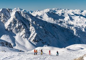 skier au printemps en Savoie