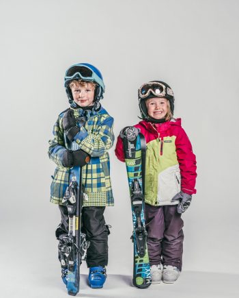 Oxygène Ski & Snowboard School Boy & Girl Skiers 2