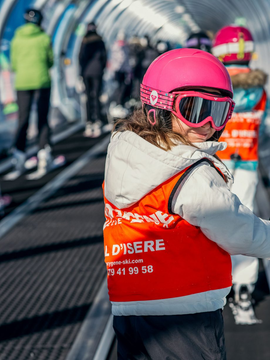 Oxygène Ski & Snowboard School Children's Ski Lesson Pink Helmet