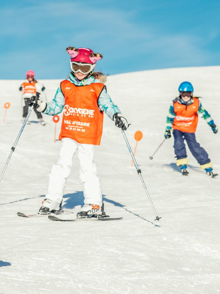 Oxygène Ski & Snowboard School Children Skiing