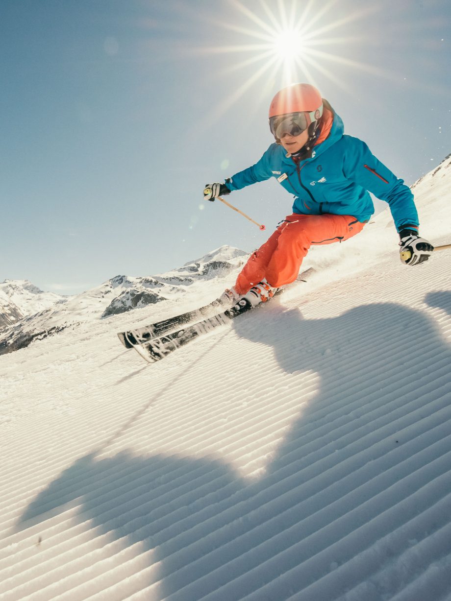 Oxygène Ski & Snowboard School Instructor Skiing