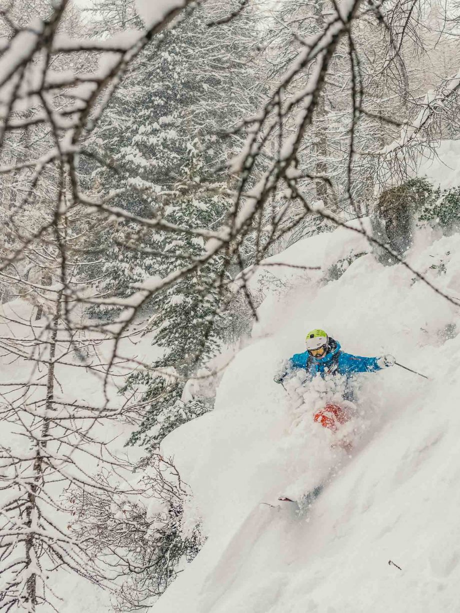 Oxygène Ski & Snowboard School Instructor Off-Piste Powder