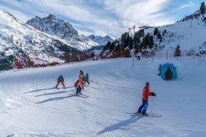 children ski lessons meribel