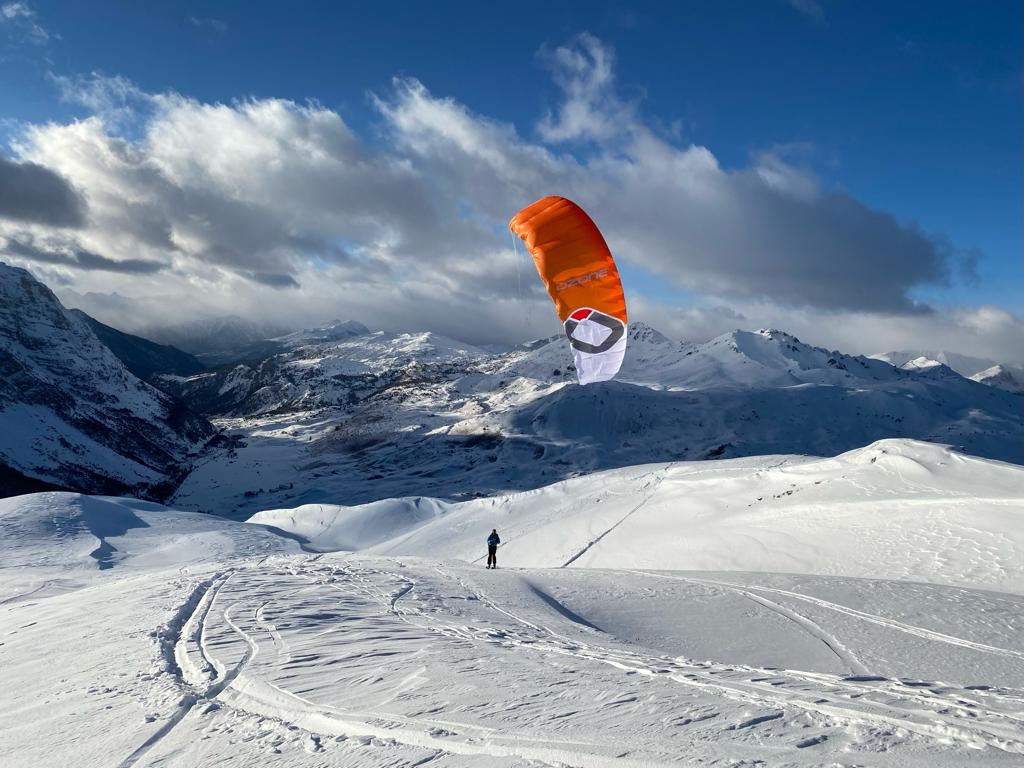 Snowkite with Oxygene